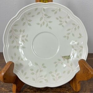 Lenox Butterfly Meadow Saucer featuring a leaf motif and a grasshopper